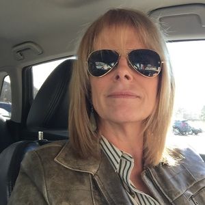 Meet your Posher, Lisa